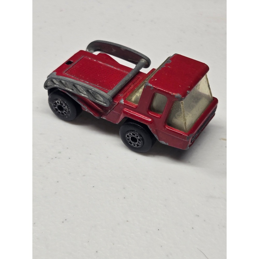 Vintage 1976 Matchbox No 37 Skip Truck Lesney England Red Diecast Toy Car
